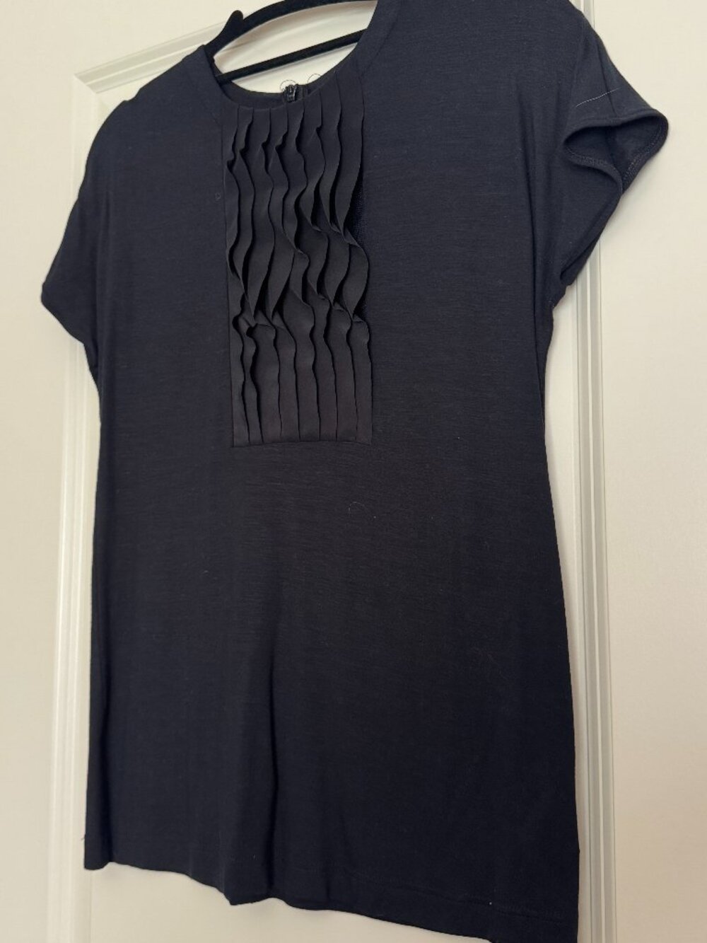 Akris Punto Black Pleated Ribbon Bib Top Size 10